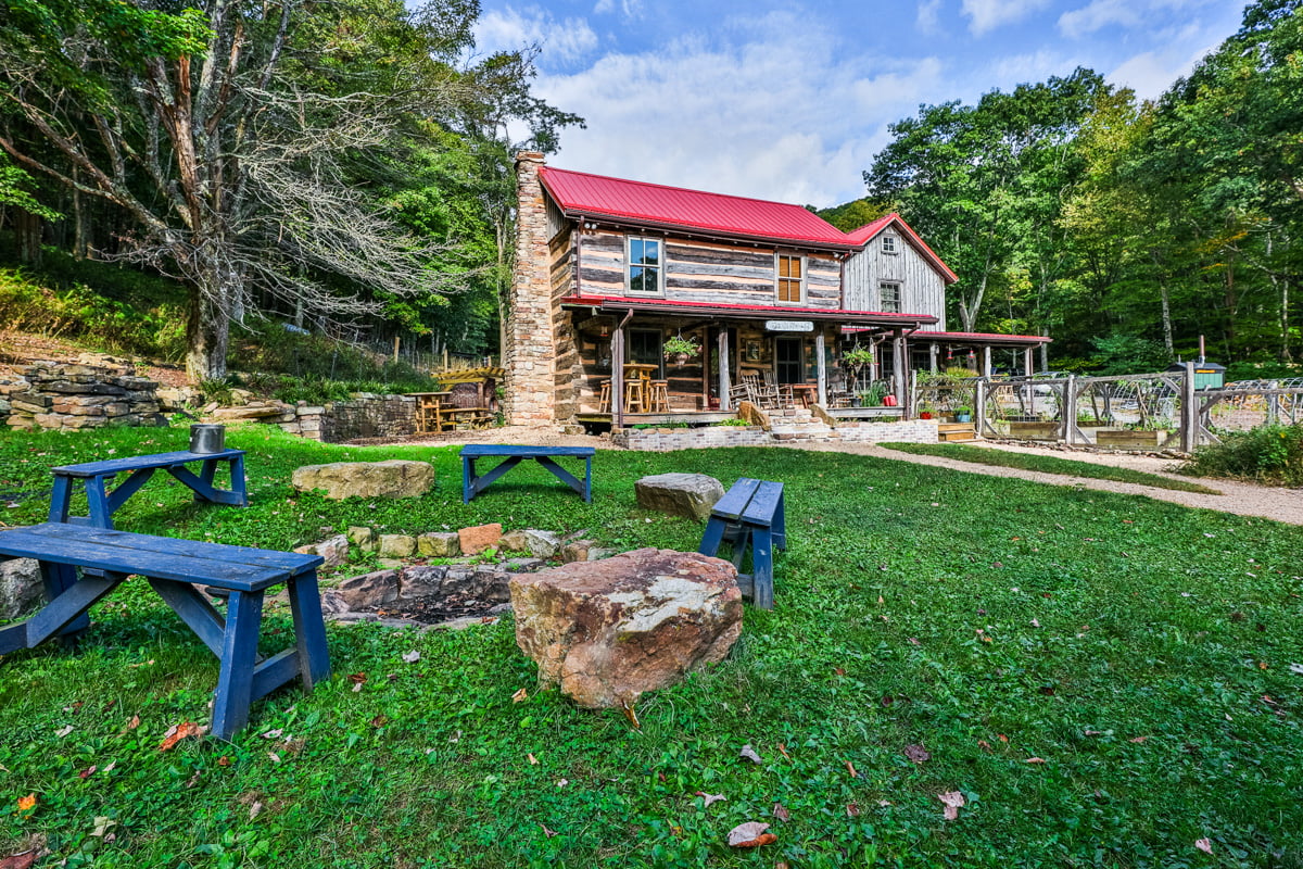 The Wood's Hole Weekend Woods Hole Hostel and B&B